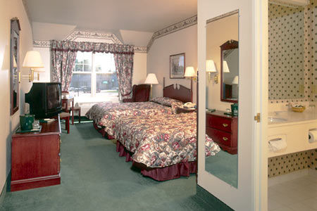 Hotel Country & By Radisson, Wausau, Wi Schofield